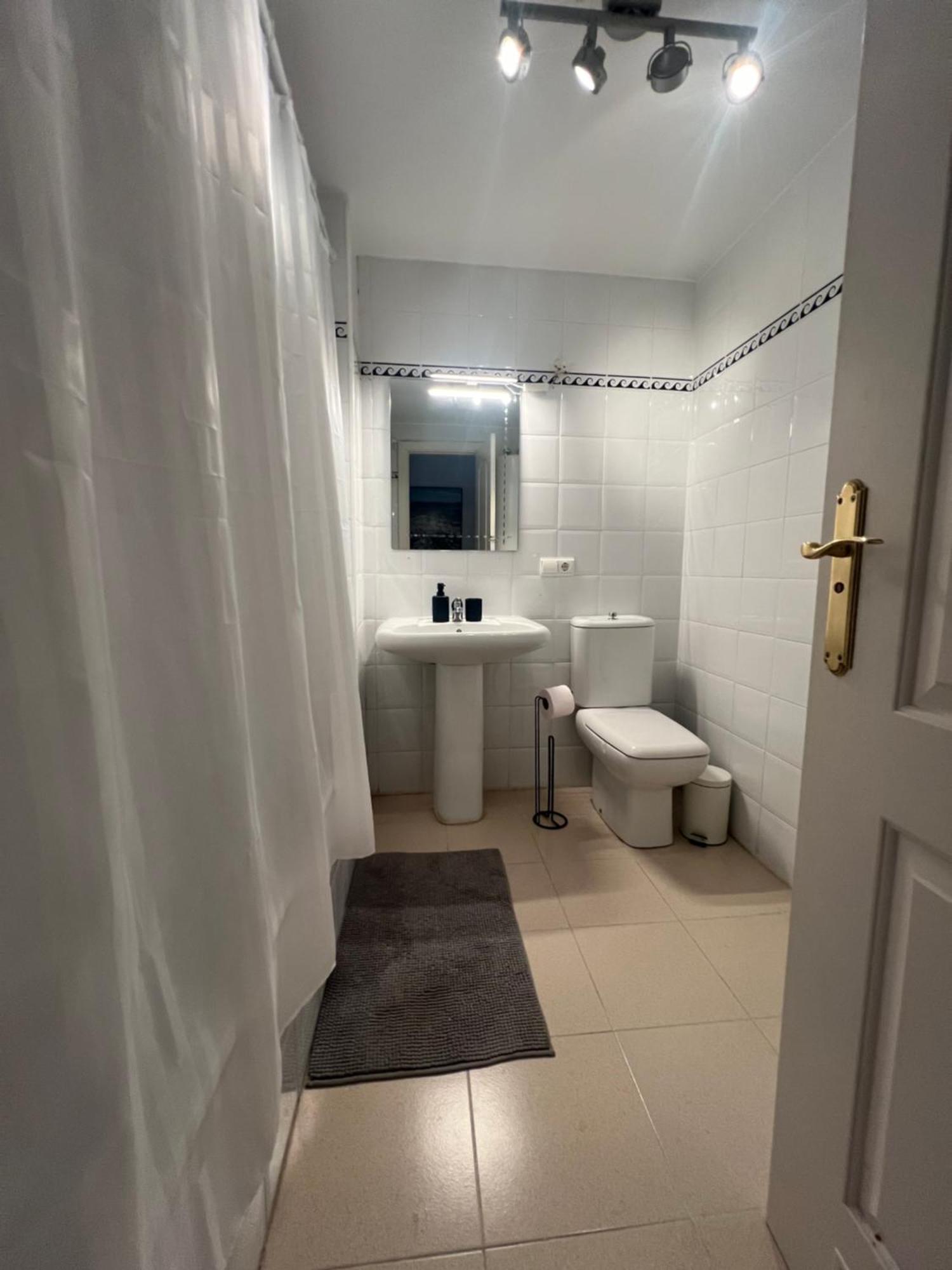 2 Bedroom 2 Bathroom Apartment Marbella East - La Reserva De Marbella Apartamento *