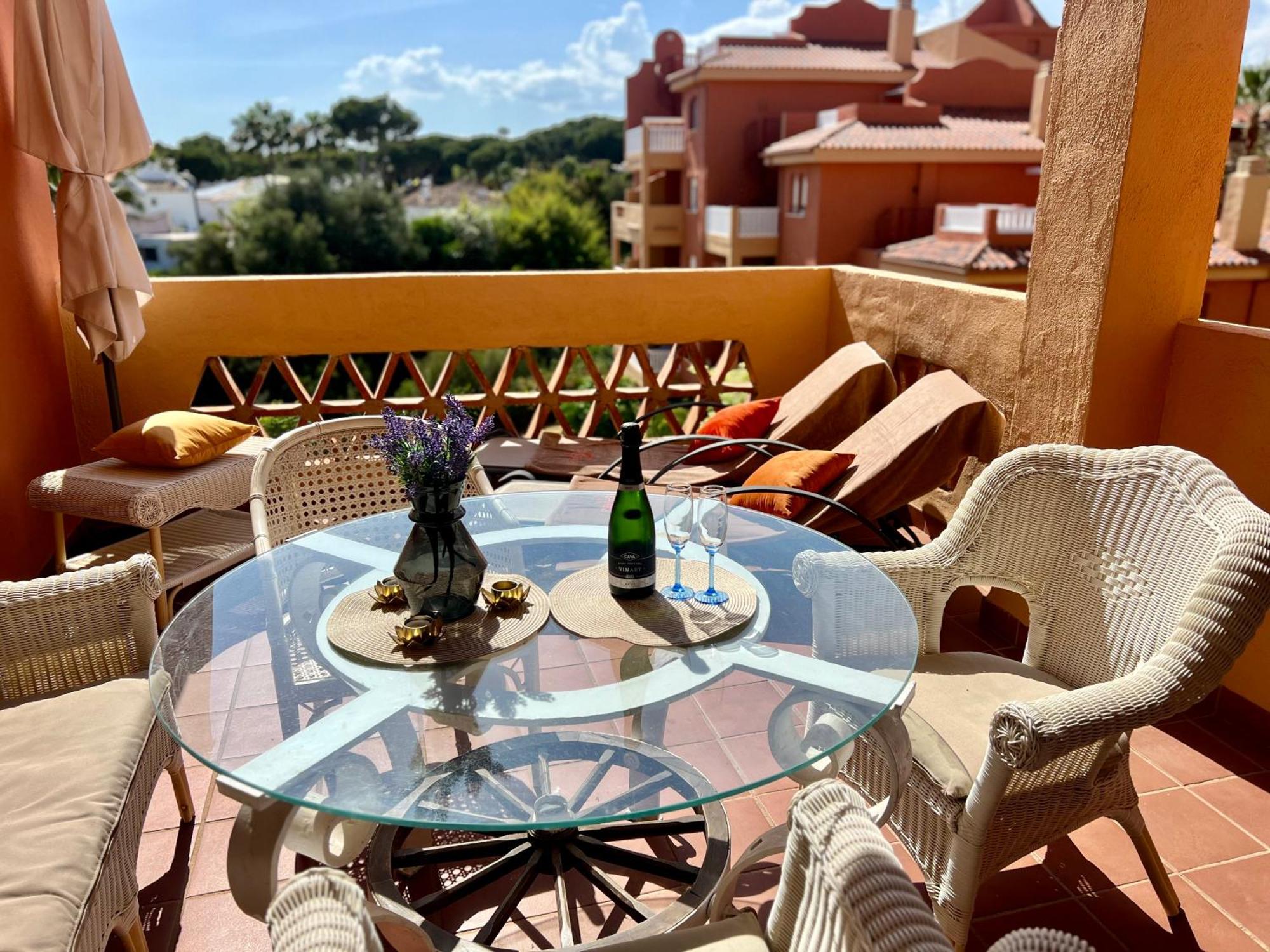 2 Bedroom 2 Bathroom Apartment Marbella East - La Reserva De Marbella Marbella